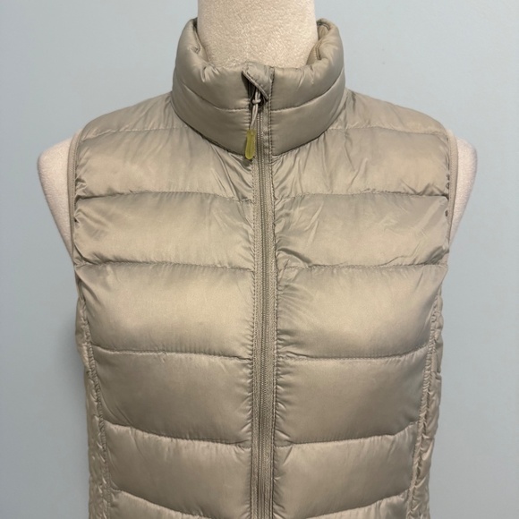 32 Degree Women’s Down Weatherproof Grey‎ Vest Size M - Picture 2 of 9